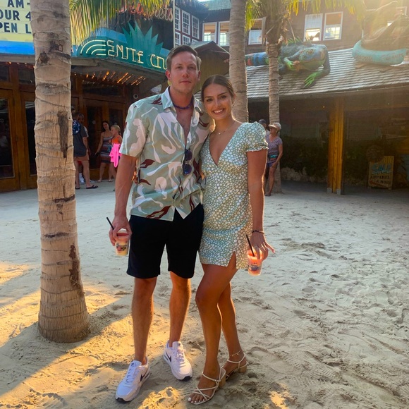 Meet your Posher, Kaile - Picture 1 of 1